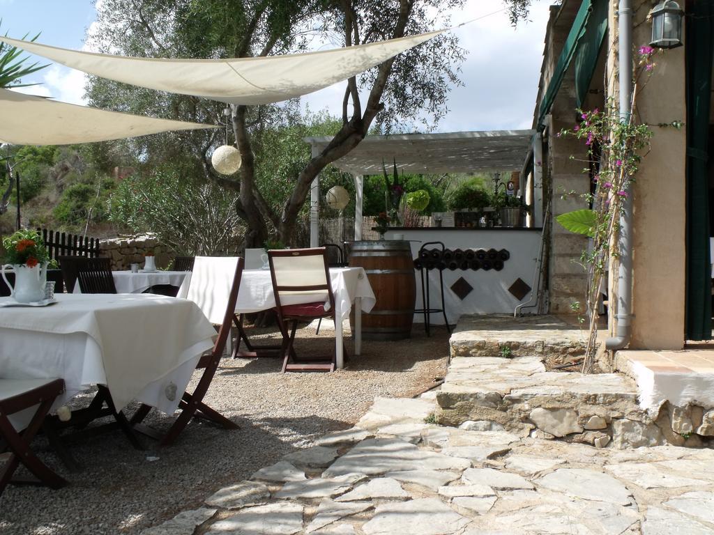 El Encinar De Arta Hotell Eksteriør bilde
